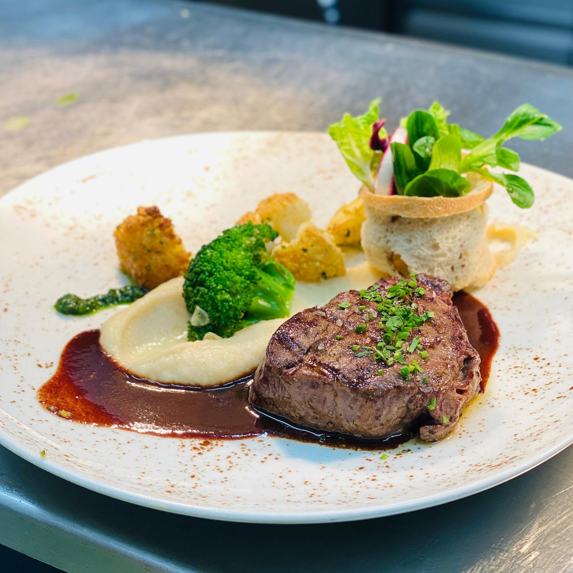 Thörl Landhotel Restaurant Hubinger מראה חיצוני תמונה